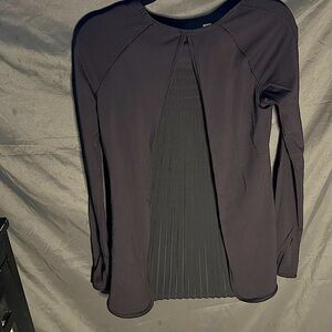 Free people long sleeve shirt with Beautiful draped n pleated back
